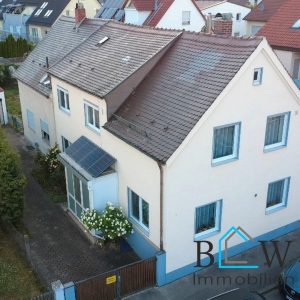 Charmante Doppelhaushälfte in begehrter Wohnlage